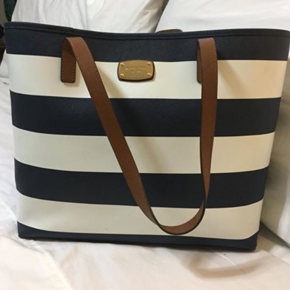 Authentic Michael Kors Large Tote